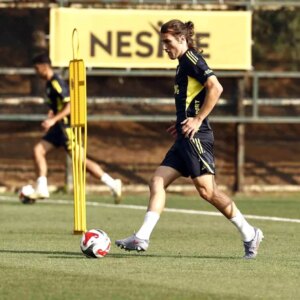 fenerbahce feyenoord macina hazirlaniyor Iknts5i9