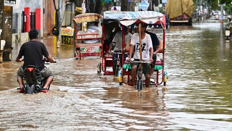 hindistanda sel 15 kisi hayatini kaybetti yPzYzOT6