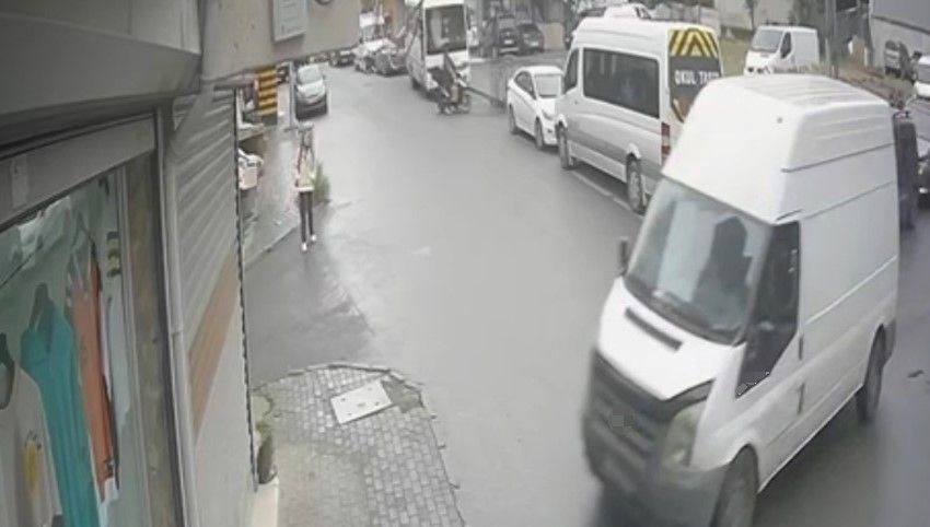 avcilarda freni bosalan panelvan dukkana daldi iFW3BMEi