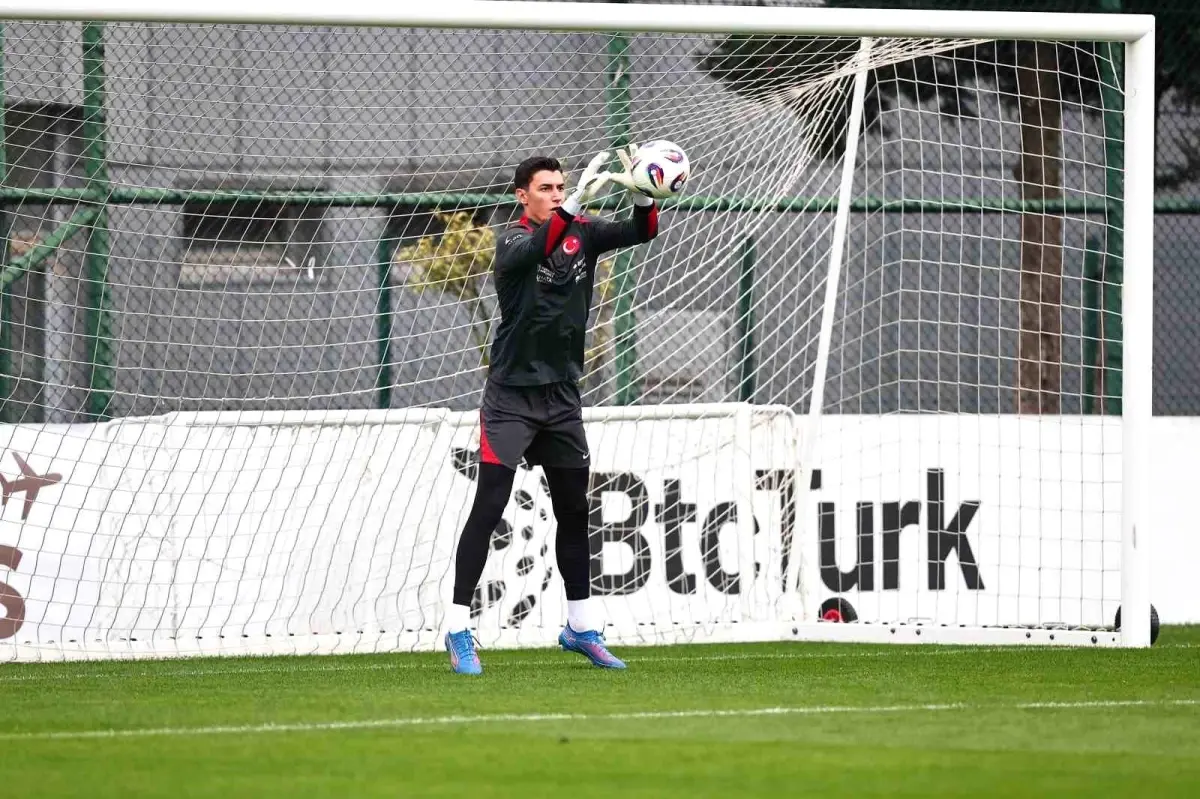 berke ozer milli takim kampindan izni olmadan ayrildi WBfqPc8v.jpg