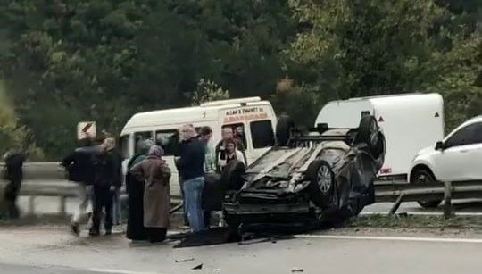 d 100de surucusunun kontrolunden cikan otomobil takla atti 1 yarali AIEuJ9C6