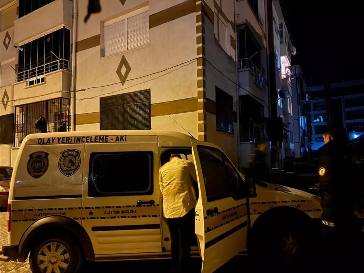 kuluda evinde hareketsiz bulundu 7ZYFYexc.jpg