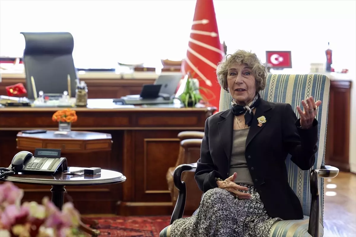 ozgur ozel ayse kulini kabul etti Ul8DKtkj