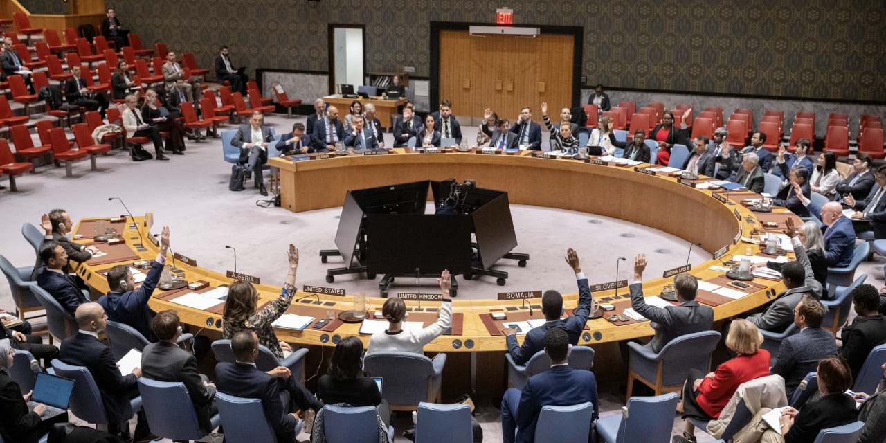 Bosna Hersek’teki ‘barış gücünün’ görev süresi uzatıldı